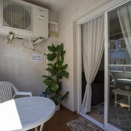 Con Piscina Centrico Apartment Torrevieja