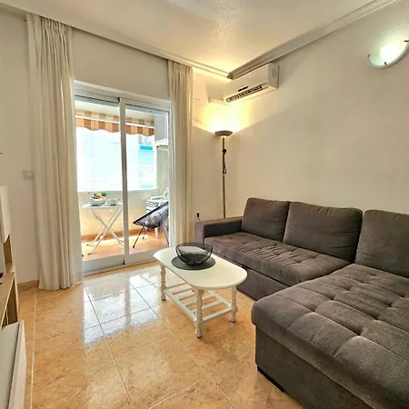 Apartmán Con Piscina Centrico Torrevieja
