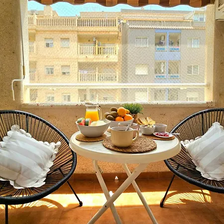 Apartmán Con Piscina Centrico Torrevieja