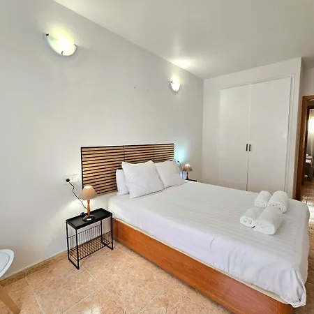 Con Piscina Centrico Апартаменти