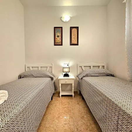 Con Piscina Centrico * Торрев'єха